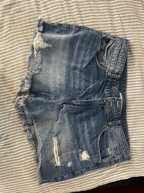 KanCan Hillary High Rise Fray Hem Mom Shorts Distressed Medium Wash